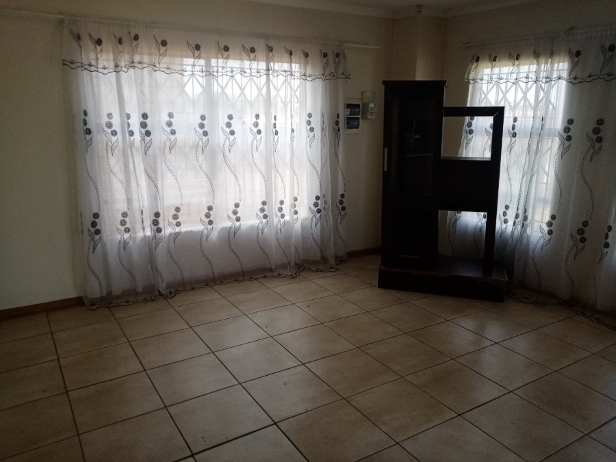 3 Bedroom Property for Sale in Mandela View Free State